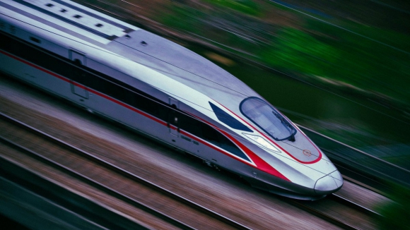 Governo vai adquirir 20 automotoras de alta velocidade por 584 milh&otilde;es de euros