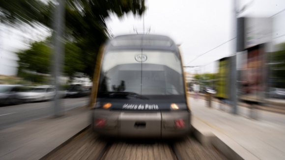 PCP quer Governo a corrigir an&uacute;ncio da Metro do Porto de metrobus at&eacute; &agrave; Trofa