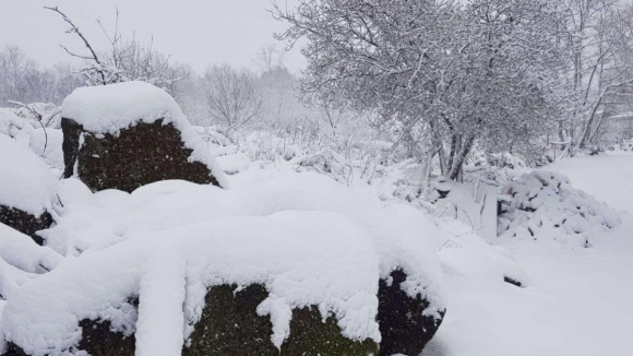 Aldeias de Rio de Onor e Guadramil em Bragan&ccedil;a com acessos cortados devido ao mau tempo