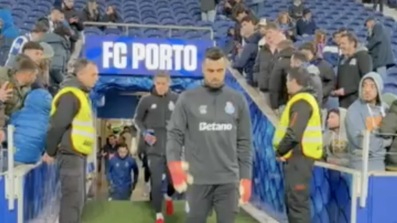FC Porto: Guarda-redes portistas j&aacute; aquecem no relvado do Est&aacute;dio do Drag&atilde;o