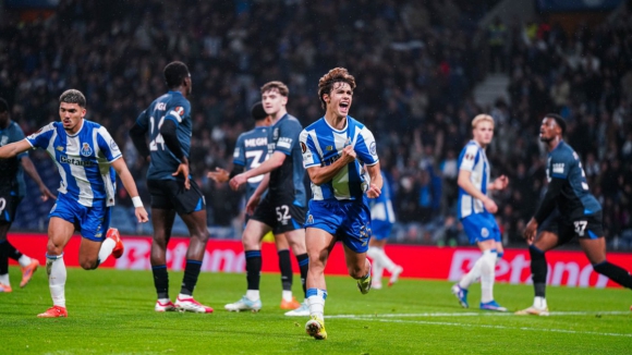 FC Porto: Drag&otilde;es vencem Rangers ao intervalo
