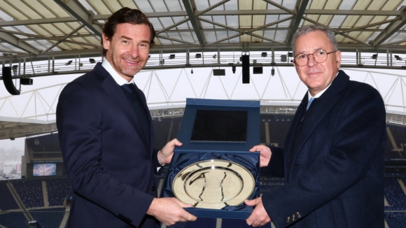 FC Porto (Clube): Drag&otilde;es&nbsp;receberam a Metro do Porto no Est&aacute;dio do Drag&atilde;o