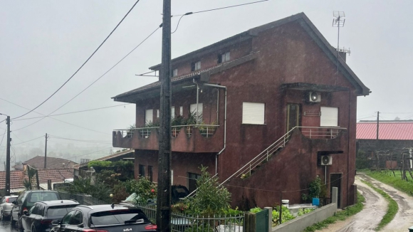 Menor no centro da investiga&ccedil;&atilde;o que levou inspetores da PJ a Paredes onde foram baleados