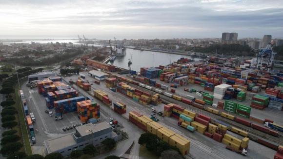 Consulta p&uacute;blica do terminal de contentores norte de Leix&otilde;es com 301 participa&ccedil;&otilde;es