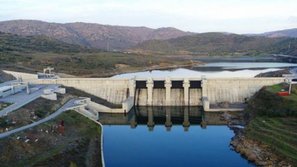 Barragem do Baixo Sabor beneficia popula&ccedil;&otilde;es em caso de cheia e prejudica agricultura