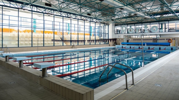 Piscina da Constitui&ccedil;&atilde;o no Porto reaberta ap&oacute;s encerramento para an&aacute;lises &ldquo;regulares&rdquo;