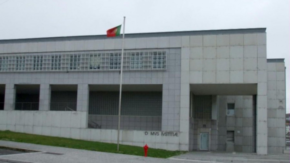 Dona de lar na Maia acusada de maus-tratos a idosas recusa falar em tribunal