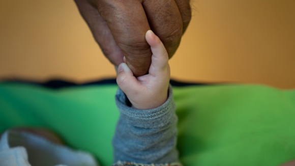 Mulher acusada de vender filho rec&eacute;m-nascido por 2.500 euros a casal de Gondomar