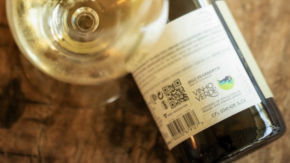 Comiss&atilde;o dos Vinhos Verdes lan&ccedil;a coletivo de sustentabilidade para a regi&atilde;o