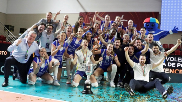 FC Porto (Voleibol): Ouro sobre azul na Ta&ccedil;a de voleibol