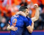 Holanda vence (1-0) Gana, com golo de Robin van Persie