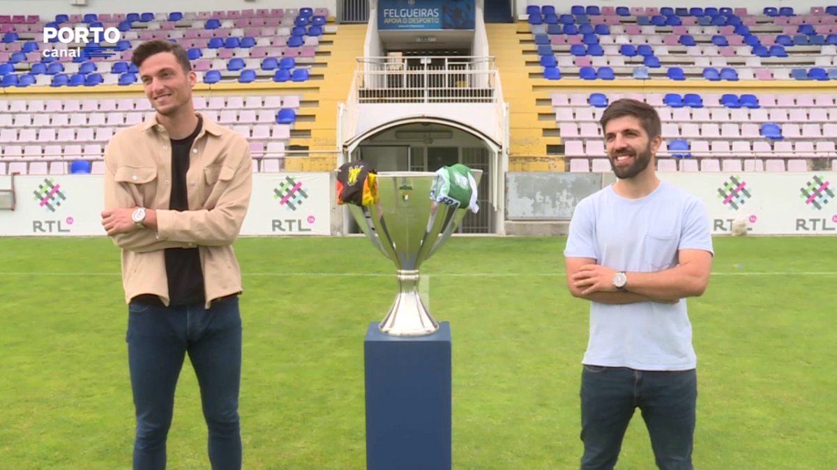 Taça A. F. Porto São Lourenço do Douro vs Vila Caíz, capitães mostram
