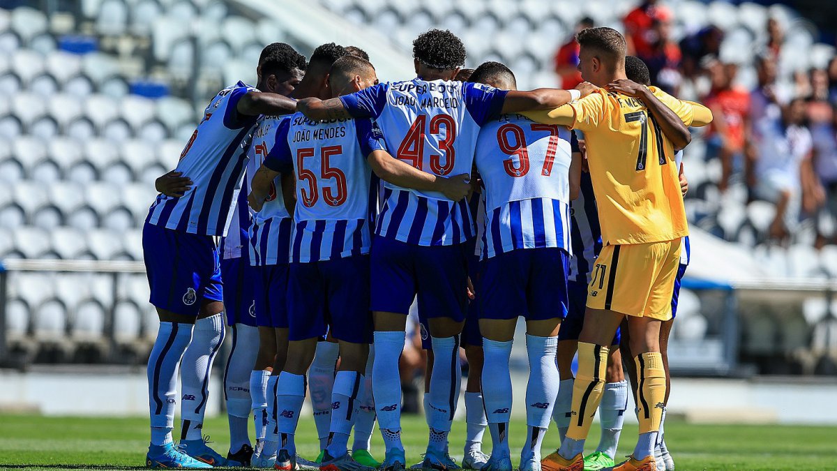 FC Porto B: Clássico Com Benfica B Termina Empatado Em Jogo Com Final ...