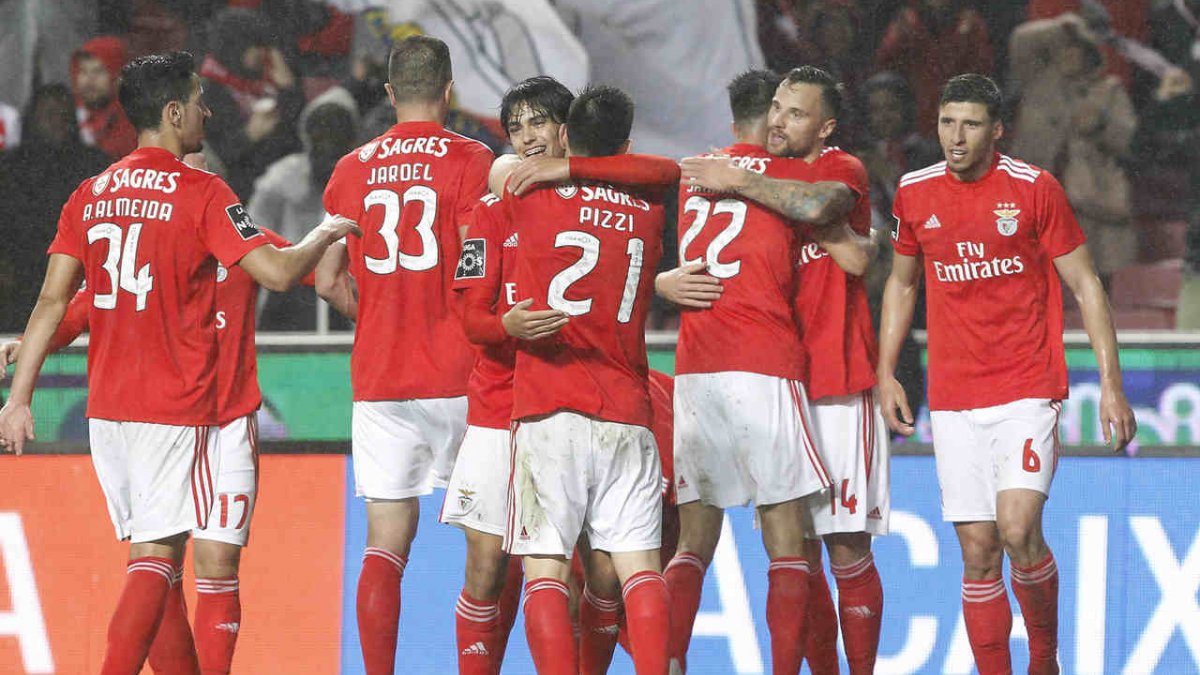 TVI: Ministério Público investiga 12 jogos por suspeitas de subornos feitos  pelo Benfica - Benfica - Jornal Record