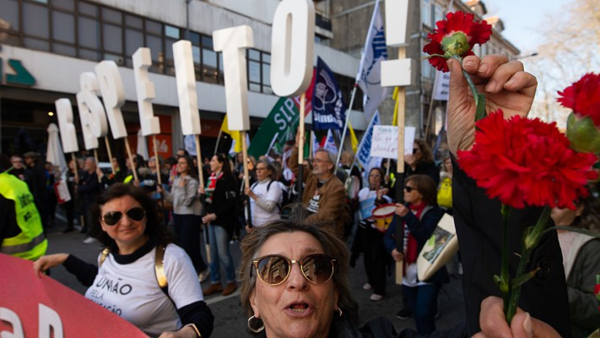 Stop Convoca Quatro Dias De Greve Nas Escolas Entre E De Abril