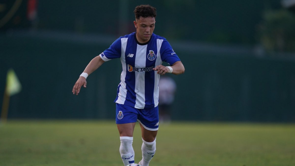 Apito final no FC Porto-Cardiff e jogadores dos dragões foram