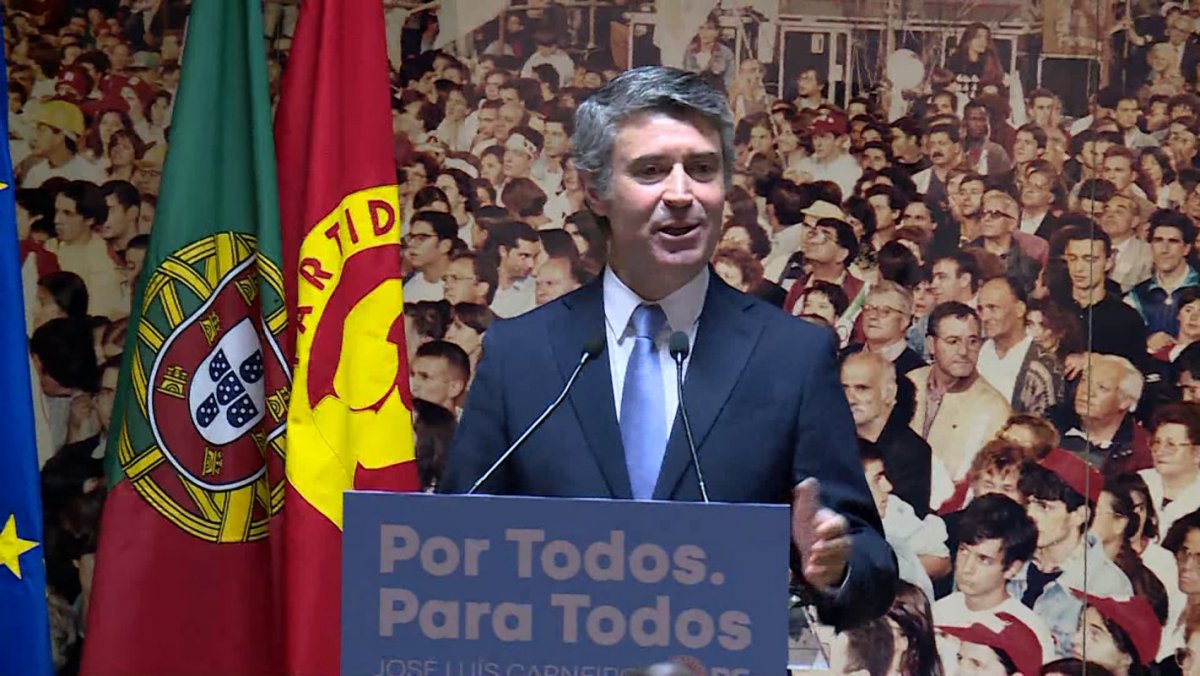Augusto Santos Silva apoia candidatura de José Luís Carneiro à liderança do  PS