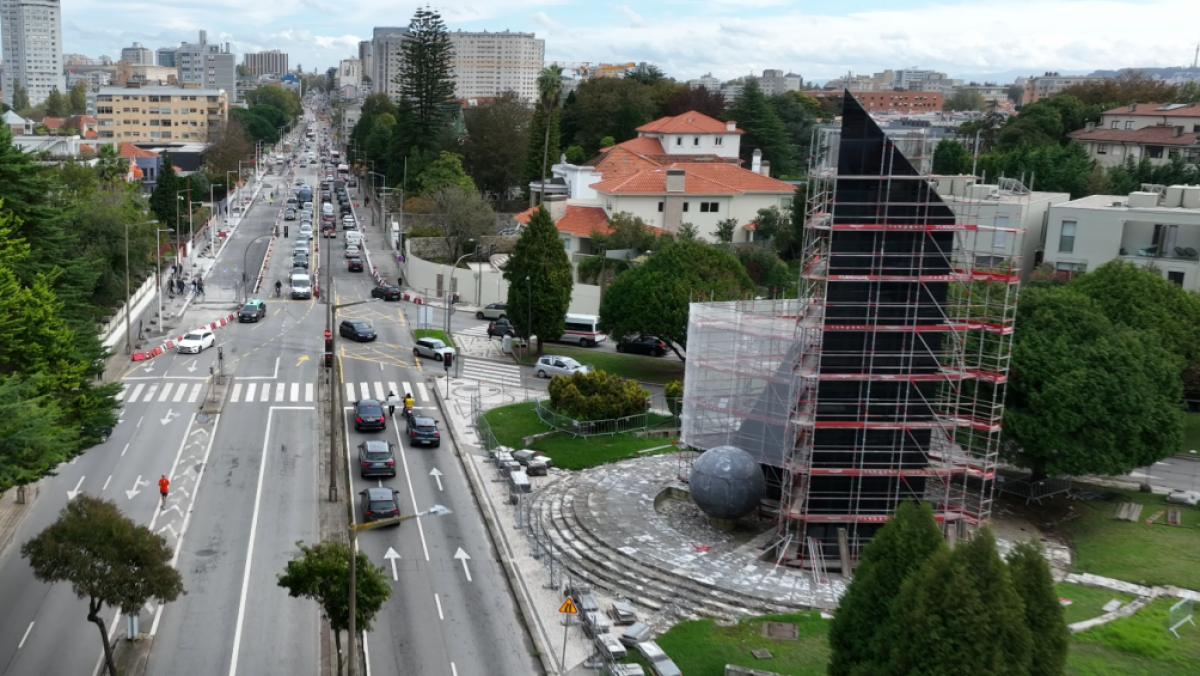 Obras Do Metrobus Empurram Monumento Do Empres Rio Da Boavista Para