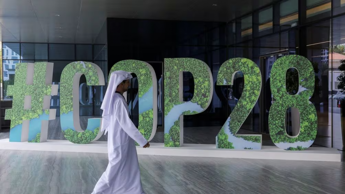 COP28: acordo de Paris não chega, é preciso retirar o CO2 acumulado na  atmosfera desde a Revolução Industrial - Expresso