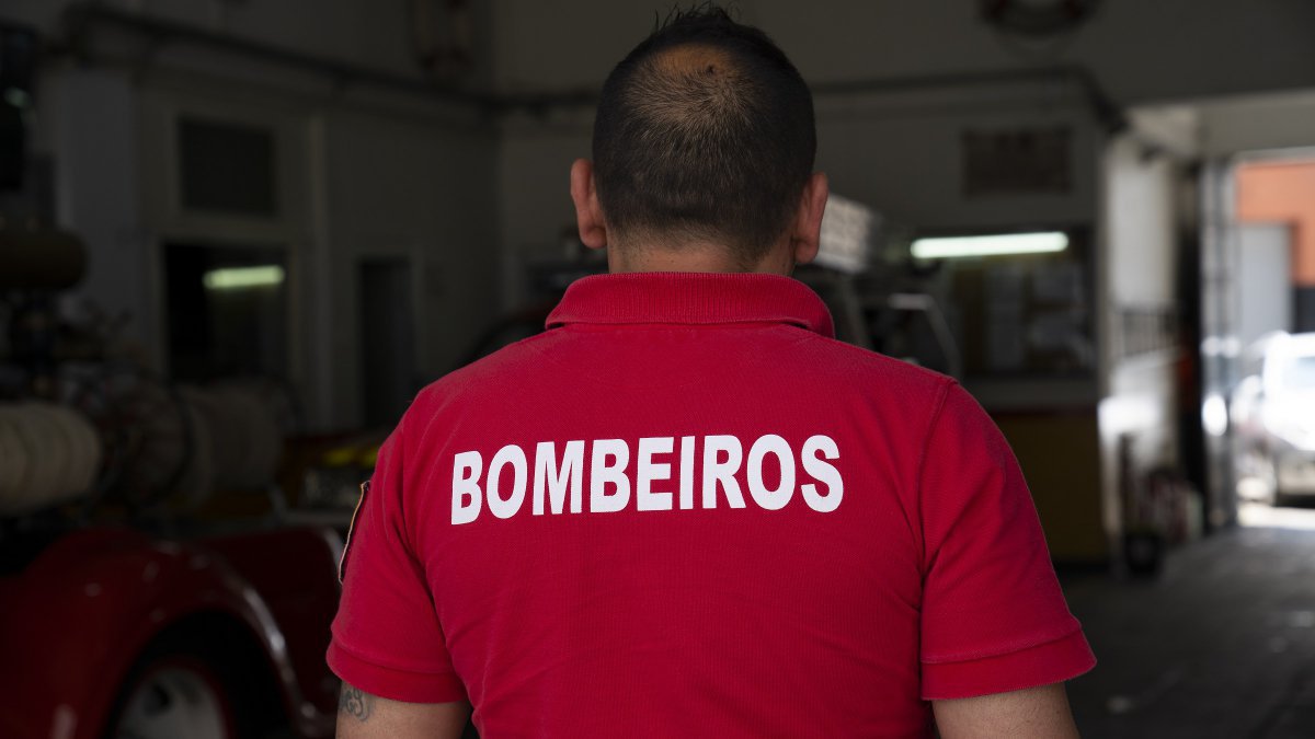 Dois trabalhadores caem num poço em zona industrial de Ílhavo - SIC Notícias